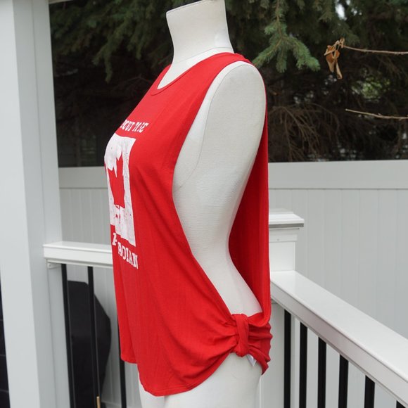 Proud to be Canadian Red Muscle Tank - Picture 3 of 4